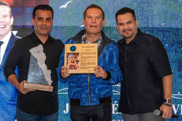 ANIVERSARIO PALMARES 1 revista gente sinaloa 11 Palmarés Mazatlán celebra su segundo aniversario revista gente sinaloa julio