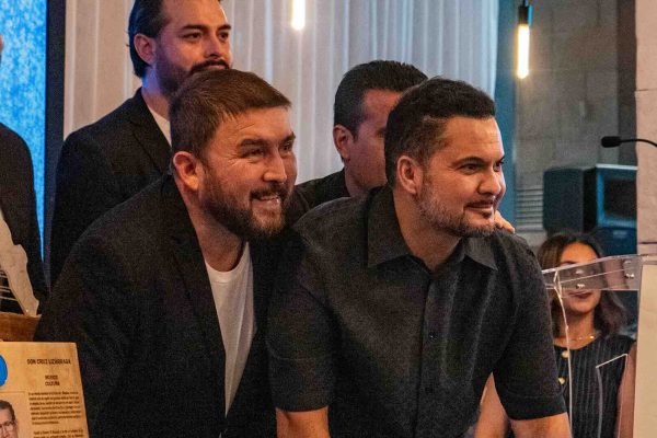 ANIVERSARIO PALMARES 1 revista gente sinaloa 12 Palmarés Mazatlán celebra su segundo aniversario revista gente sinaloa julio lizarraga banda el recodo