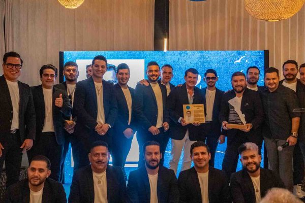 ANIVERSARIO PALMARES 1 revista gente sinaloa 14 Palmarés Mazatlán celebra su segundo aniversario revista gente sinaloa julio lizarraga banda el recodo