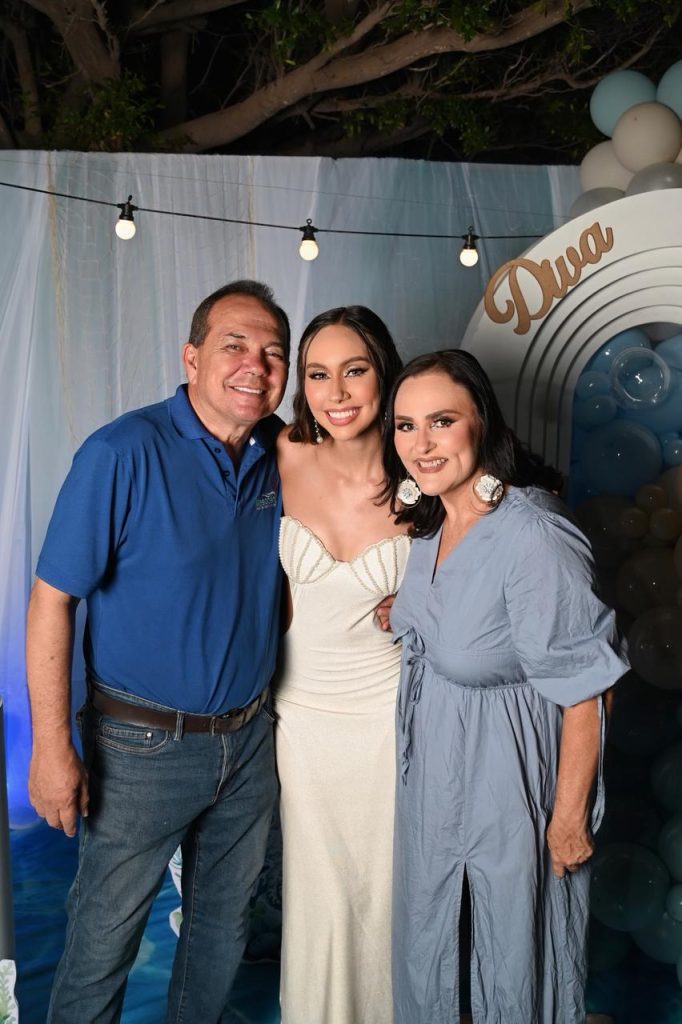 CUMPLEAÑOS DIVA HALLAL 4 cumpleaños marino Diva Hallal revista gente sinaloa