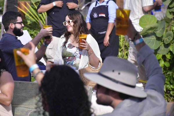 Shekinah celebró la primera fiesta cervecera en Mazatlán revista gente sinaloa cerveza