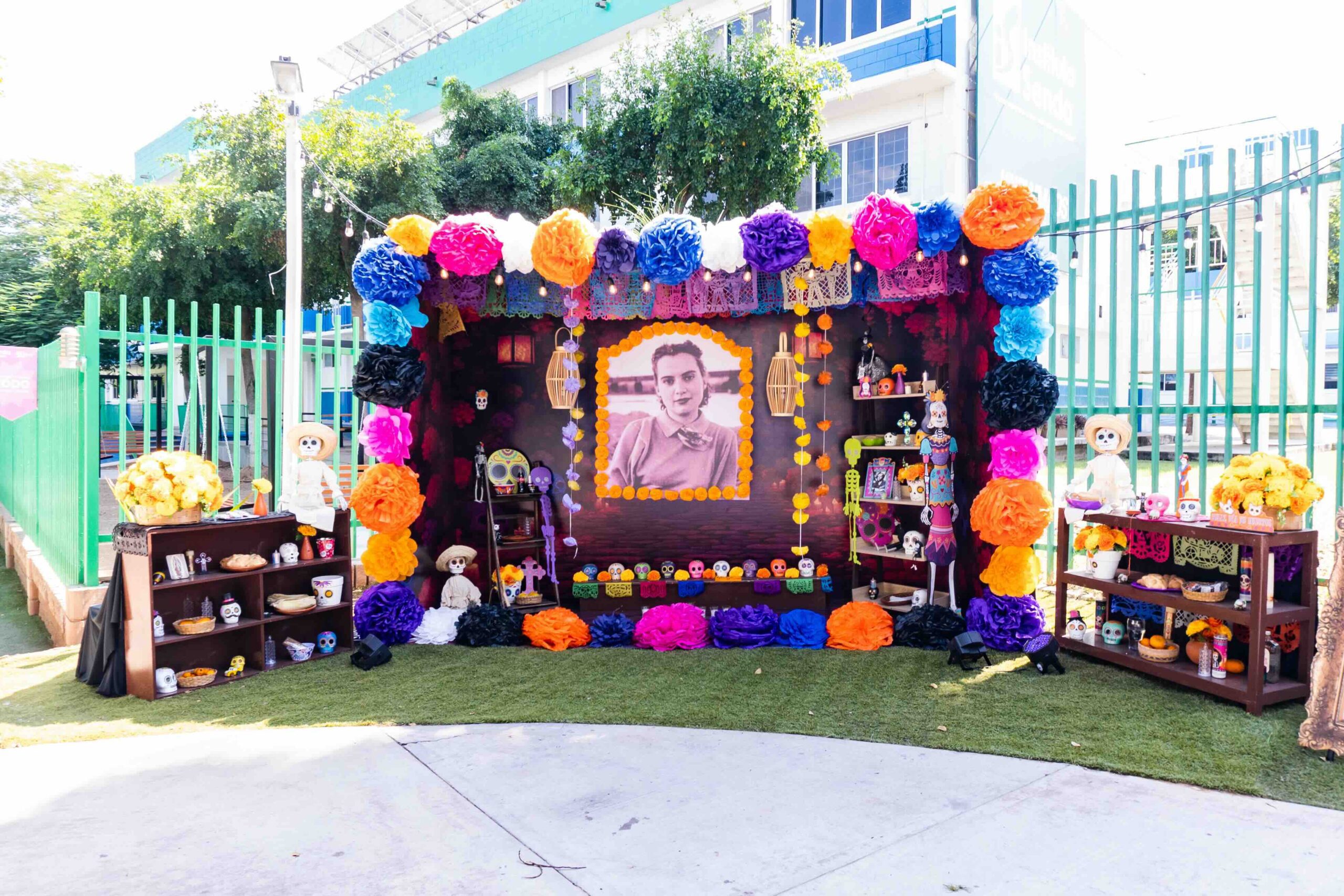 Senda altares dia de muertos