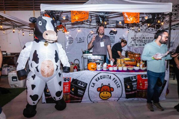 El Oktoberween 2025 del Sinaloa Beer Fest reunió a familias en Culiacán con cerveza artesanal, concursos, música y premiaciones de la Copa Cerveza Sinaloa 2025. la vaquita feliz machaca sinaloense carne seca