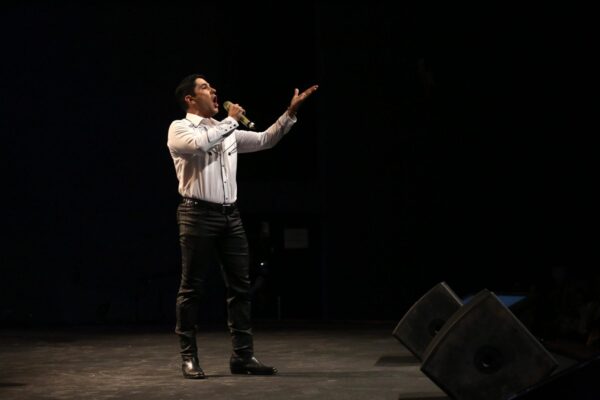 adrian varela mariachi revista gente culiacan isic