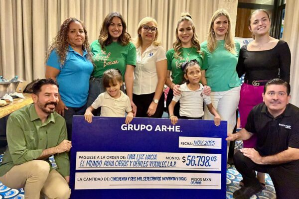 Mesa de la Filantropía en Palmarés grupo arhe mazatlan revista gente