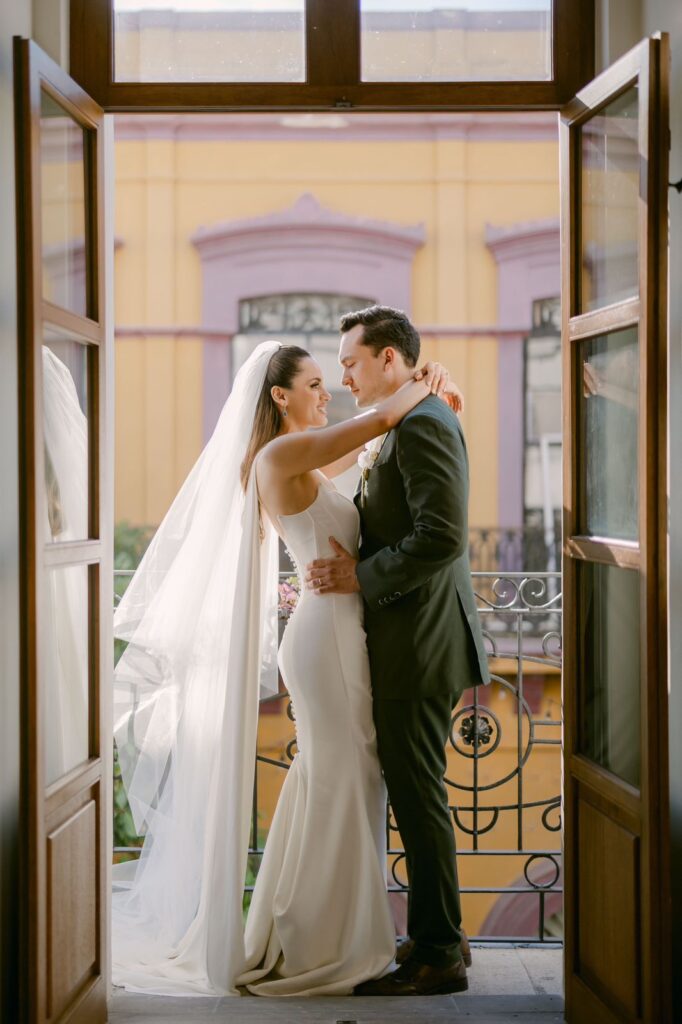 BODA dorada mazatlan DANA Y LUIS 13