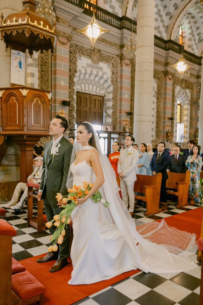 BODA dorada mazatlan DANA Y LUIS 14