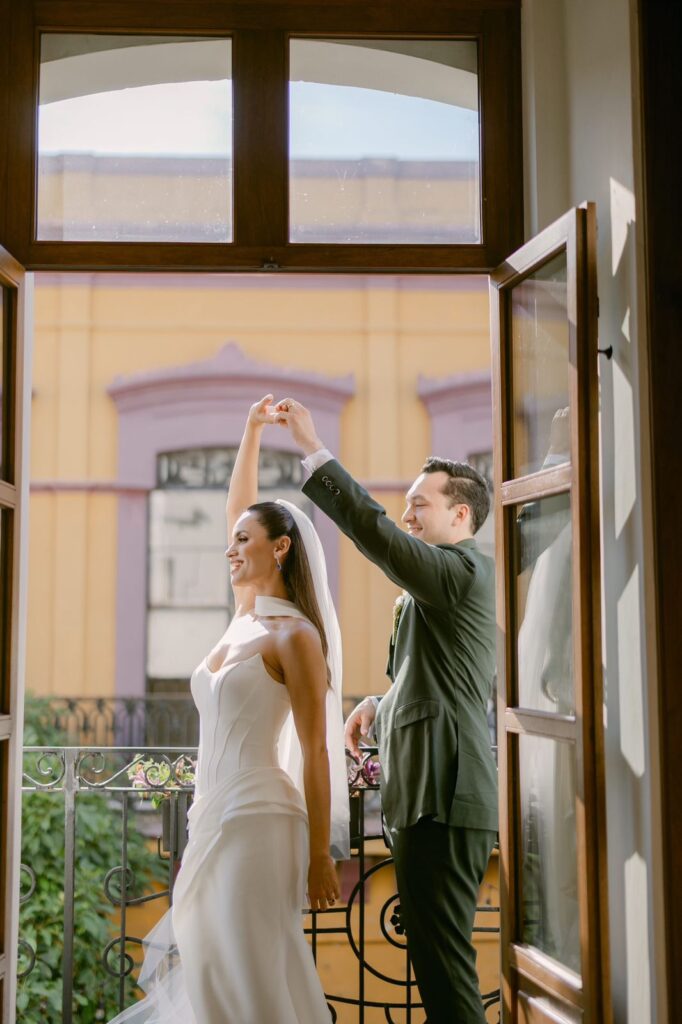 BODA dorada mazatlan DANA Y LUIS 22