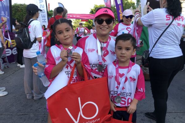 revista gente sinaloa culiacan carrera rosa lucha contra el cancer