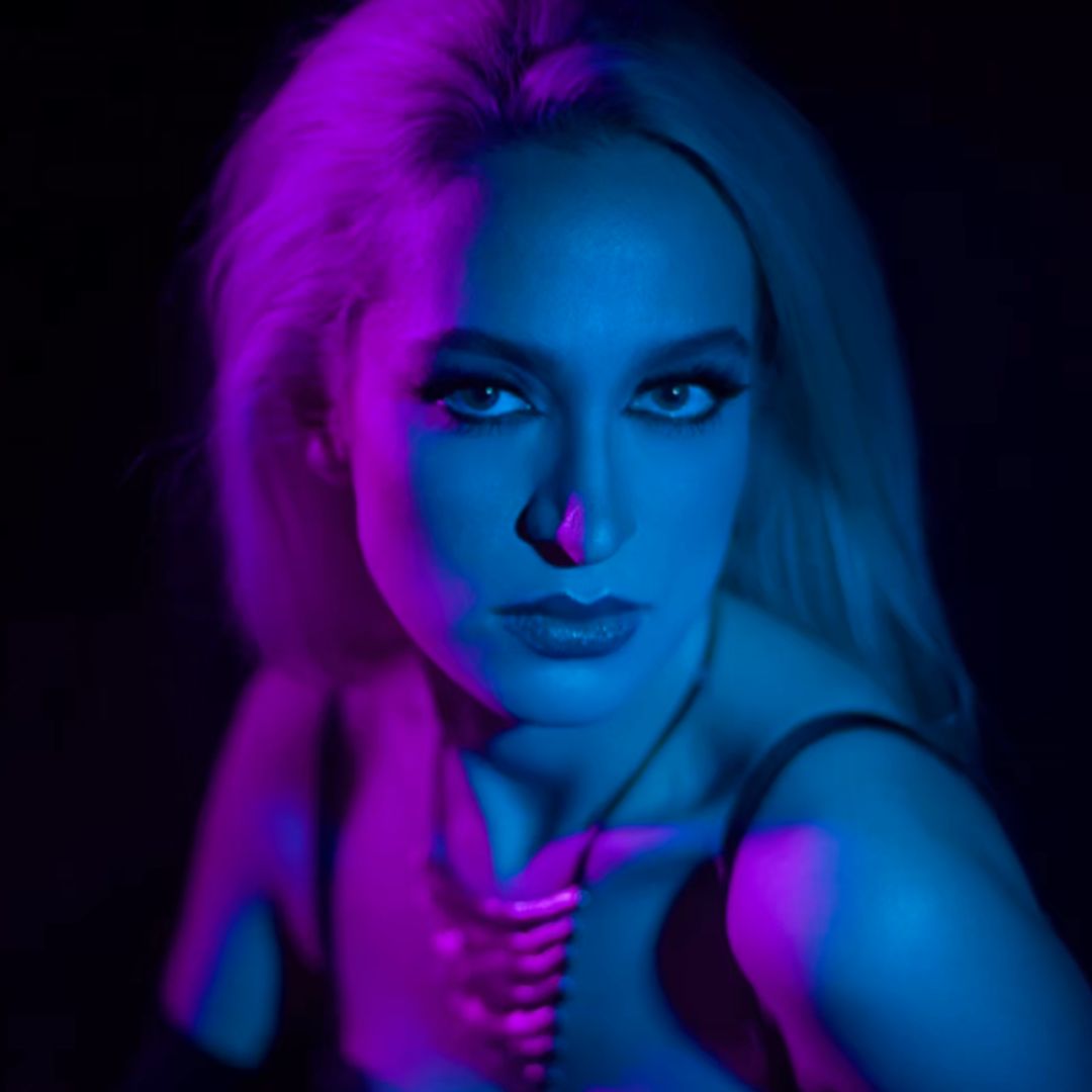 DJ PHOENIKA – Karla Rivera mazatlán revista gente sinaloa