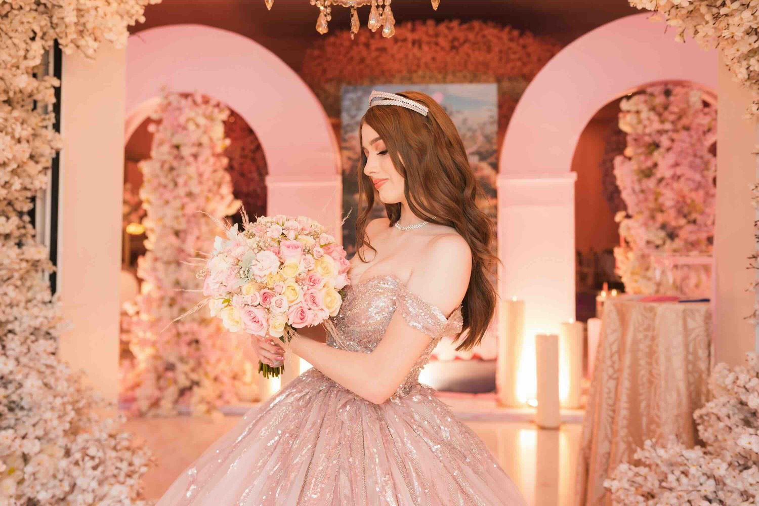 Kristina Álvarez Urrea XV Años revista gente sinaloa