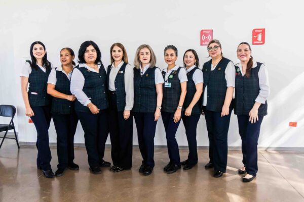 Docentes del Senda reciben orgullosos el certificado TKT Cambridge revista gente