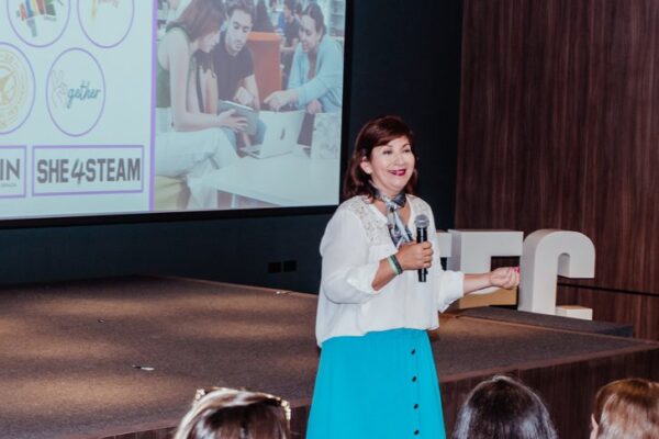 preparatoria tec sinaloa bienvenisa revista gente