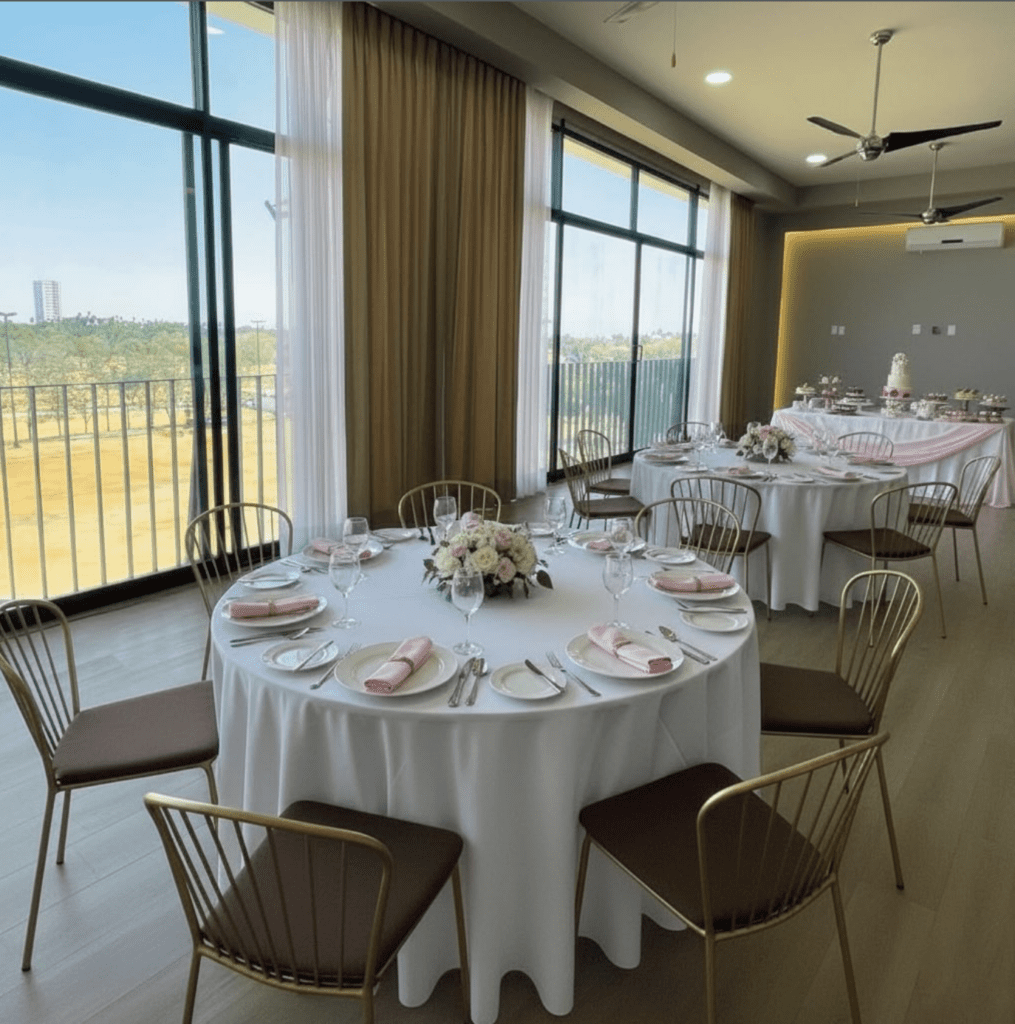 Esplendor hotel los mochis salón vista