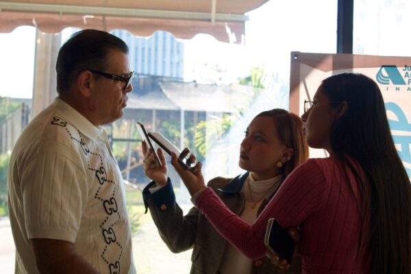 JAP DESAYUNO CON MEDIOS 2