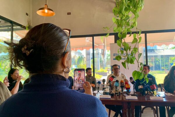 JAP DESAYUNO CON MEDIOS 4