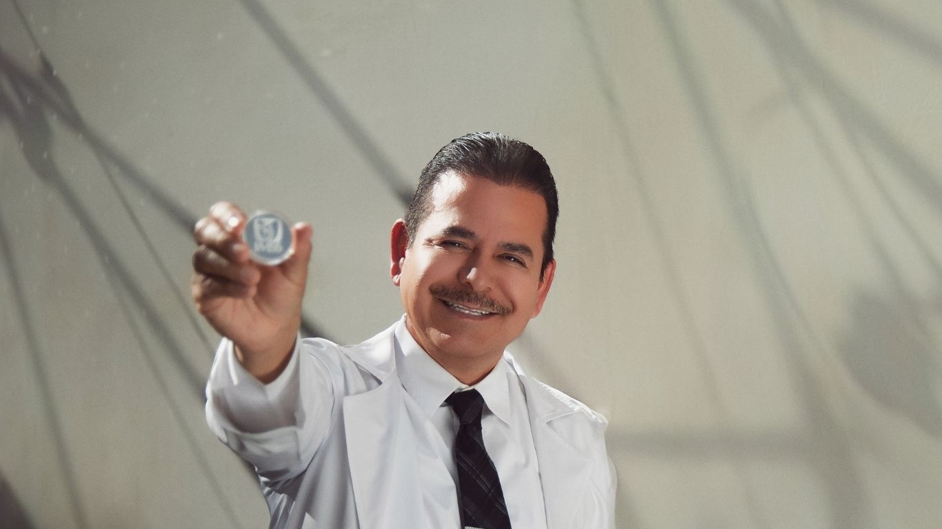 Luis Alfredo Dorantes Álvarez medico miss premio revista gente sinaloa