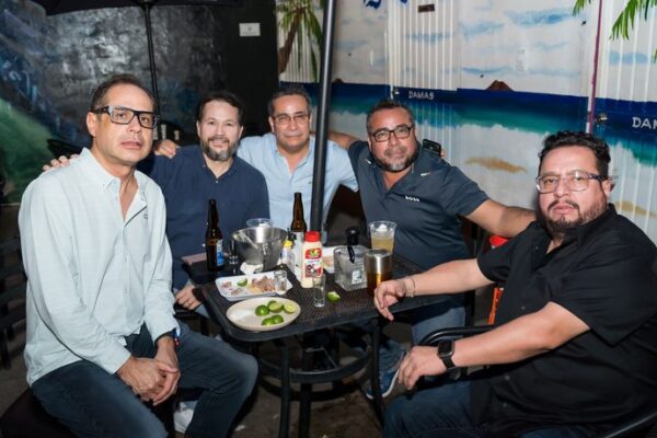 REINAUGURACIÒN BAR 7MARES 2 _DSC9624