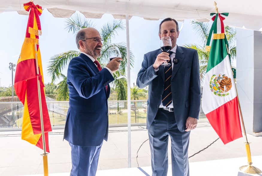 consulado revista gente sinaloa españa 11 José Ignacio de Nicolás Gutiérrez CEO de MAJA Sportswear Cónsul Honorario de España en Sinaloa en Culiacán gente revista
