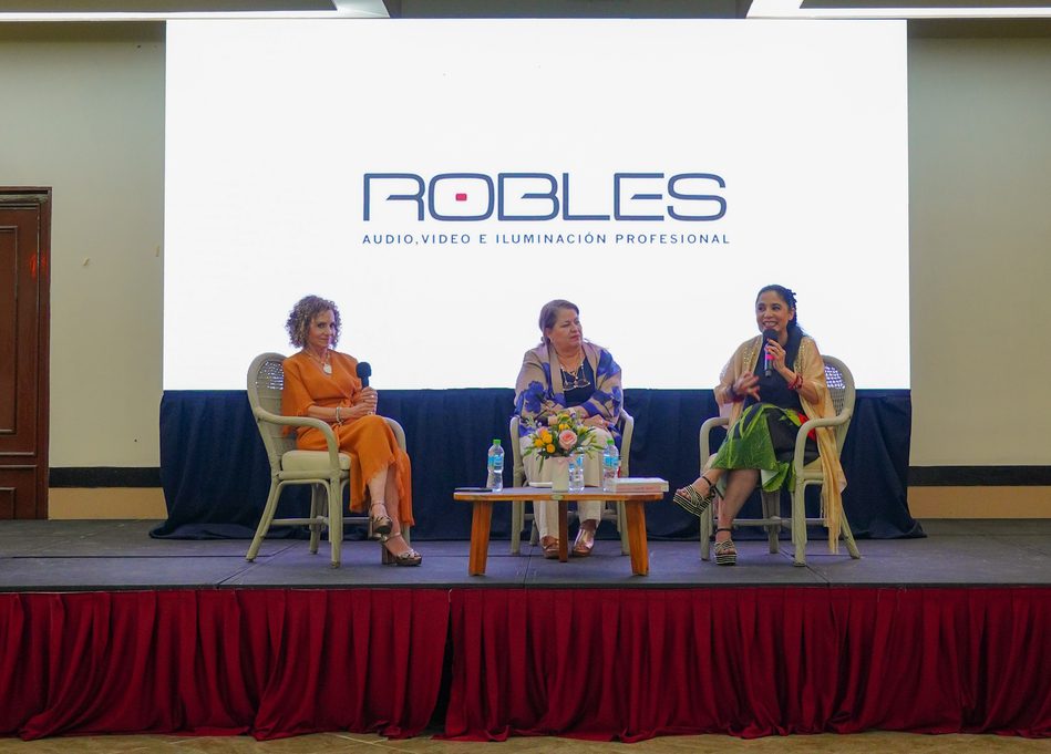 DSC09839 conferencia mapa mazatlán 8m feminismo revista gente sinaloa lifestyle