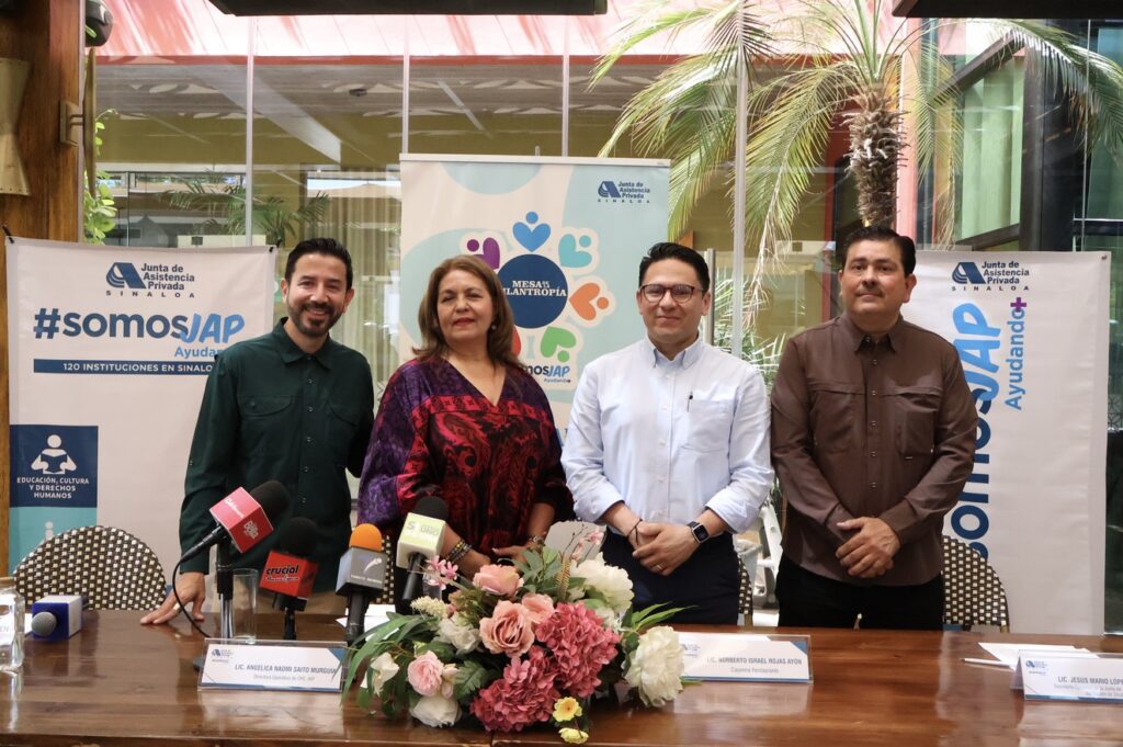 IMG_0037.jpg mesa filantropía cayenna jap oye iap sinaloa gente revista