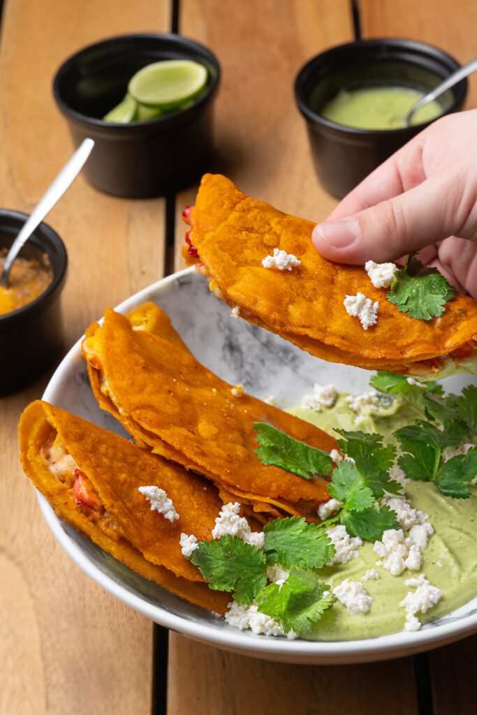 Taquitos_de_pulpo_mano Humaya nuevos platillos desayunos revista gente sinaloa culiacán